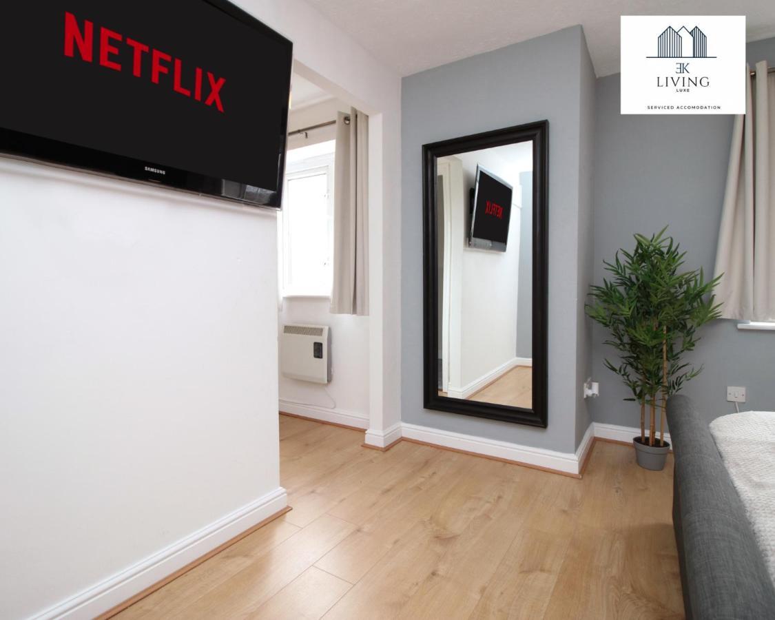 Spacious 3 Bedroom Duplex Apartment On Cardiff Bay - Free Parking & Wifi By Ekliving Luxe Short Lets & Serviced Accommodation Экстерьер фото